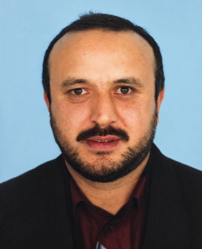 Porträt von Arif Yazar, erfahrener Maler und Gründer der Firma Fa. Arif Yazar mit über 40 Jahren Erfahrung im Malerhandwerk